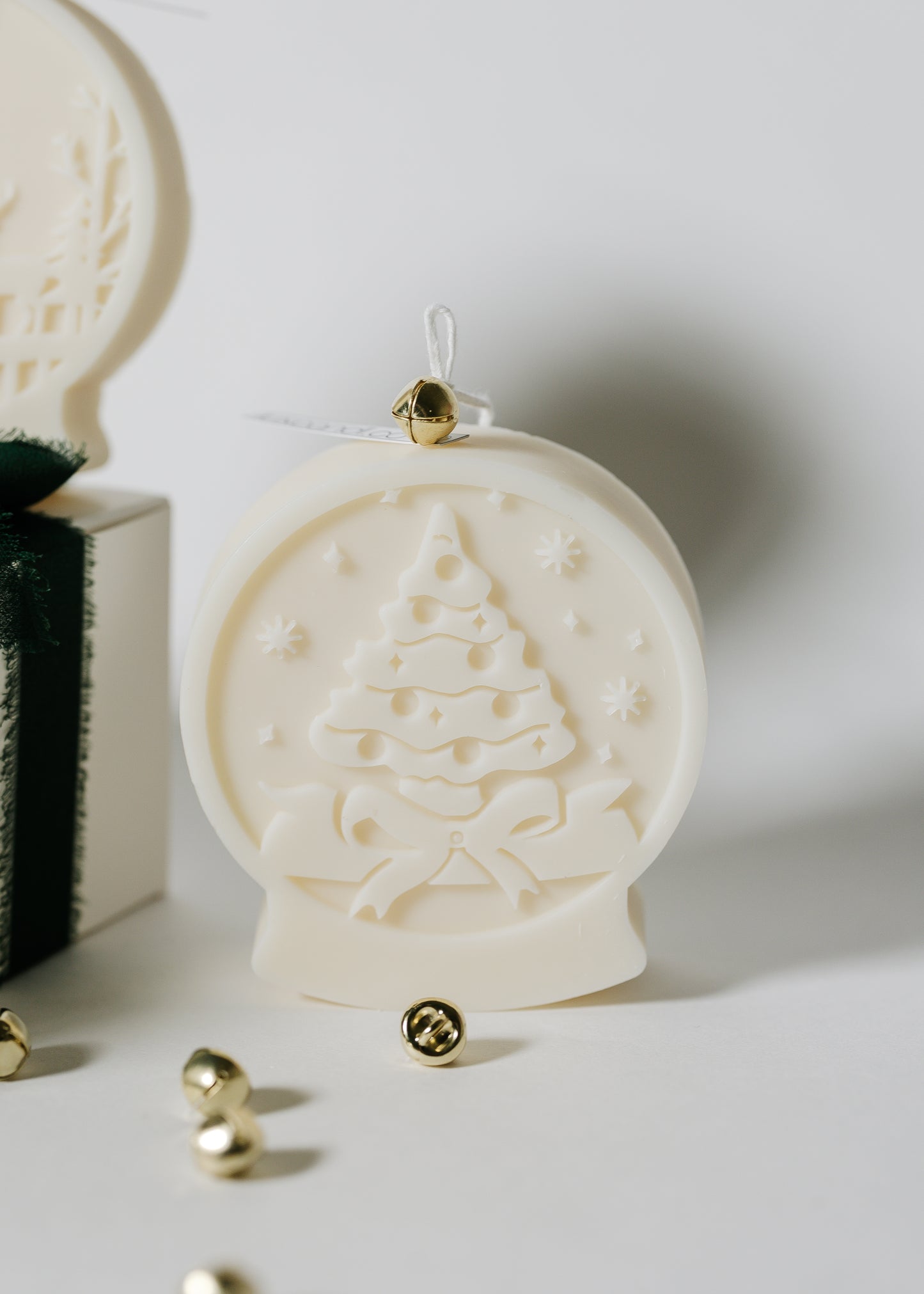 GLOBE Decorative Candle