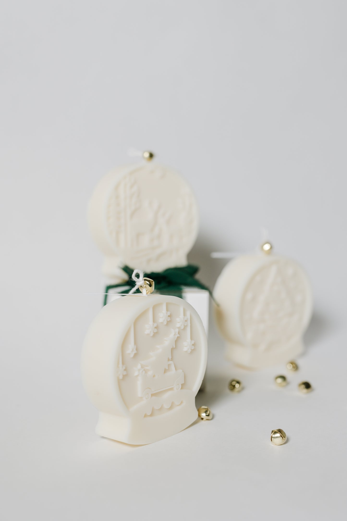 GLOBE Decorative Candle