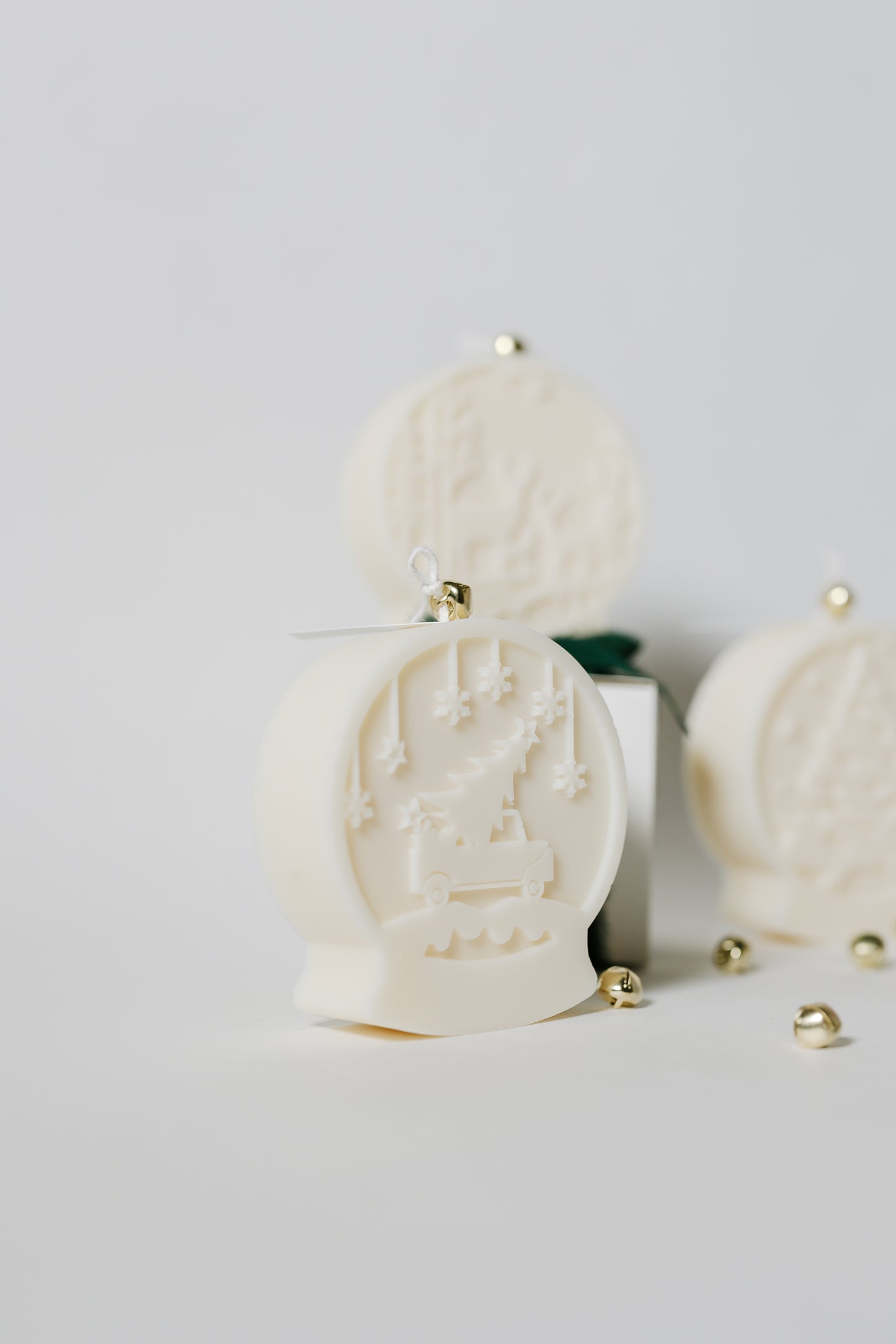 GLOBE Decorative Candle