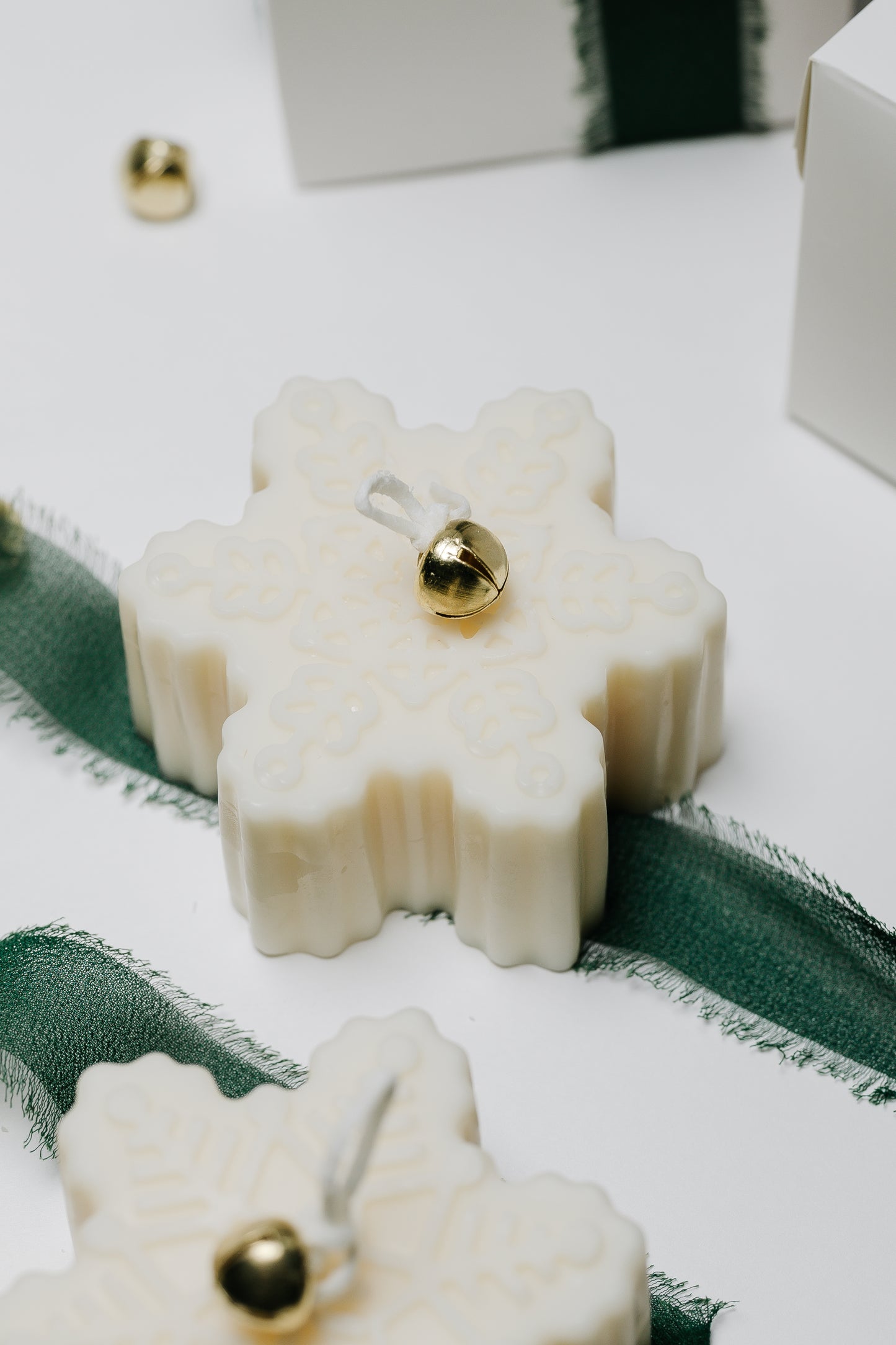 SNOWFLAKE Decorative Candle (Set of 6)