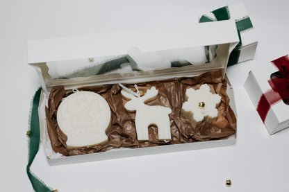 CHRISTMAS SPECIAL Decorative Candle 3 Piece Gift Set