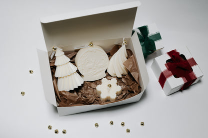 CHRISTMAS SPECIAL Decorative Candle 4 Piece Gift Set