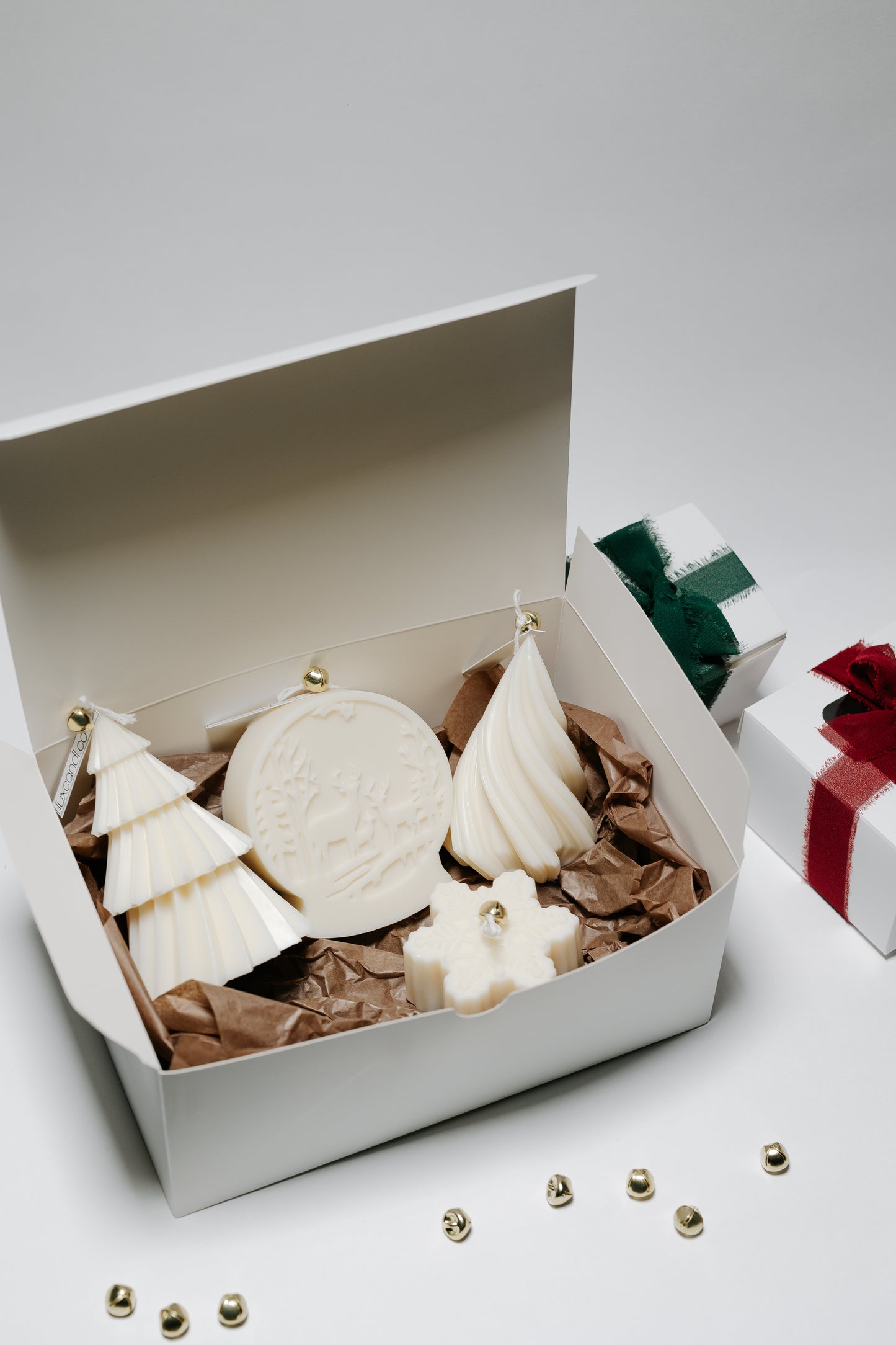 CHRISTMAS SPECIAL Decorative Candle 4 Piece Gift Set